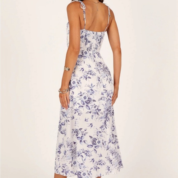 Petal & Pup Blue Floral Midi Dress with slit, bridal - Size XL - Picture 4 of 8
